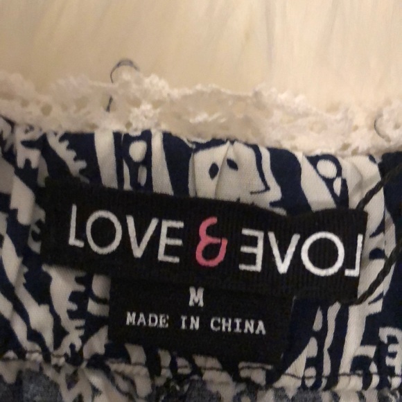 Love & Love medium shorts NWT - Picture 2 of 3